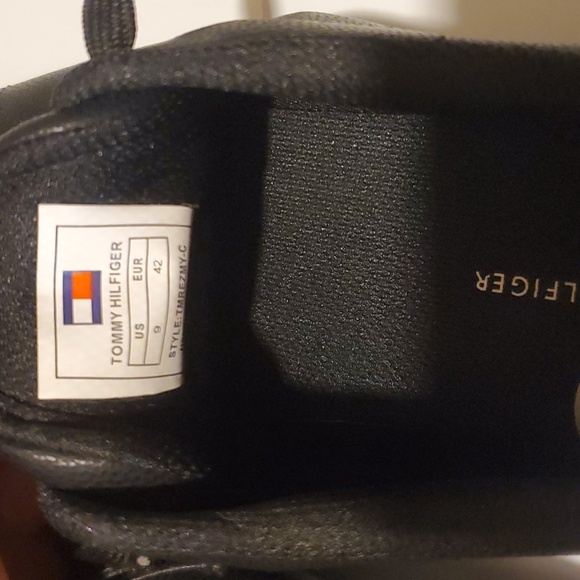 New Tommy Hilfiger Sneakers - Picture 7 of 7